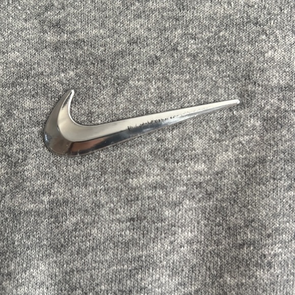 Nike Women’s sweatshirt - Picture 3 of 3